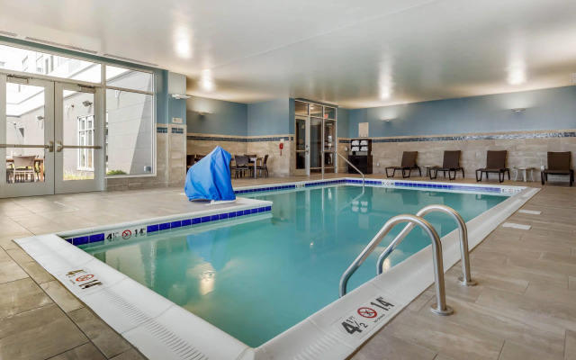 Cambria Hotel Davenport Quad Cities