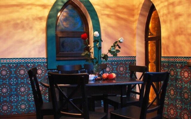 Отель «Шишки на Лампушке — Восточная Медина»