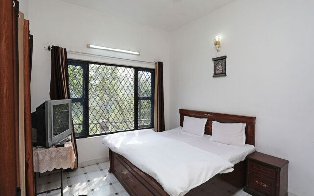 OYO 13076 Home Boutique 3BHK Villa Bhimtal