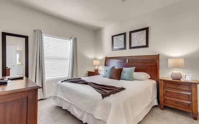 Lucaya Village 21-101