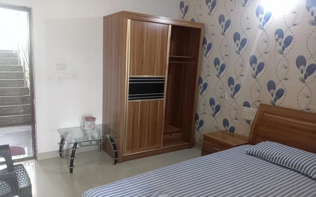 Blue Stones Service Apartment