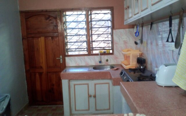 Delina Cottage Diani