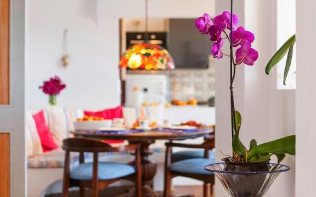 Sea Front Villa with Access Mallorca 8 Pers
