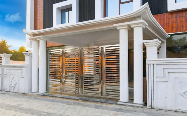 Luxury Stays Near Sea Beach and Jagannath Temple
