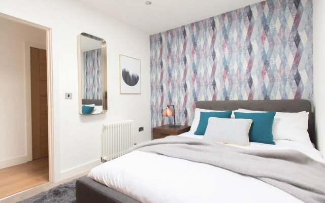 The White Wood Forest - Jewellery Quarter 3bdr Home