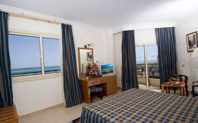 Hawaii Le Jardin Aqua Resort - Families and Couples Only