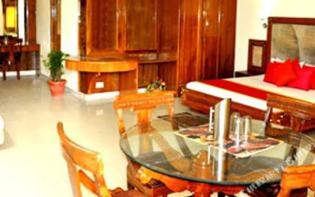 Hotel Spring