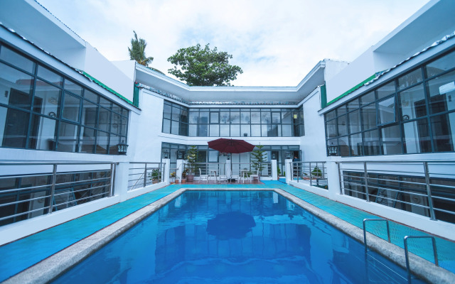 Erus Suites Hotel Boracay