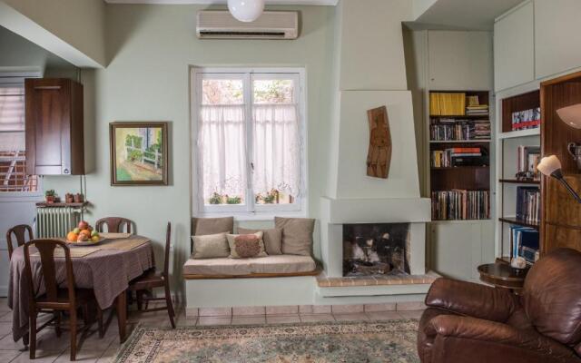 Elly's house in Athens