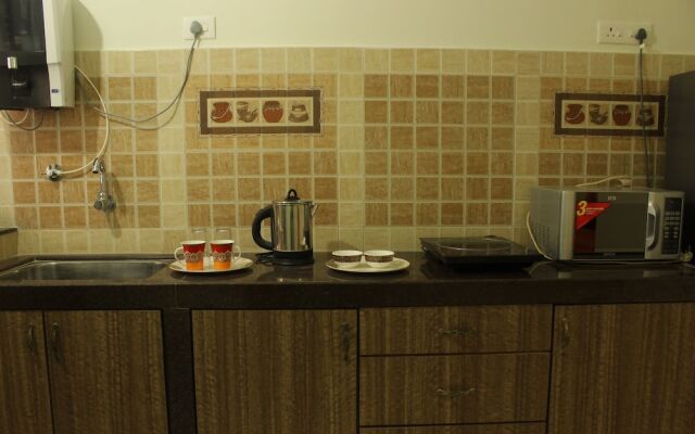 OYO 9163 Home 1BHK Poolview LPK Club Candolim