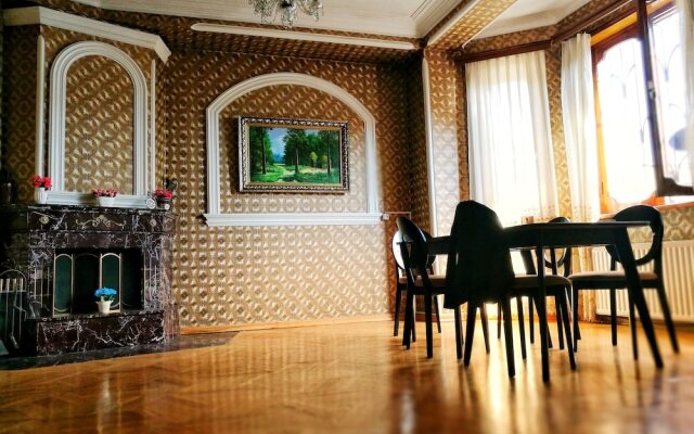 Grand Nova Hotel