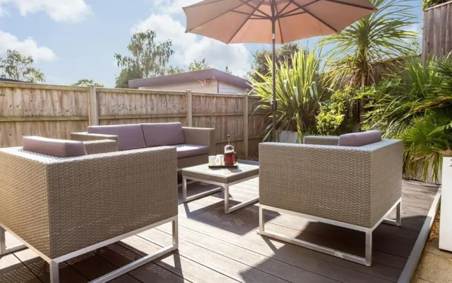 Twin Palms - Poole Dorset