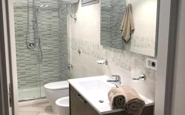 One bedroom appartement with wifi at Napoli