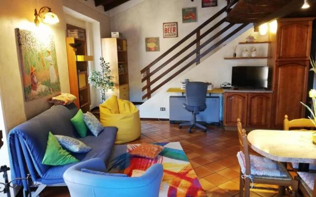 Appealing holiday home in Crone with terrace
