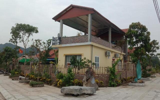 Tam Coc Little river Bungalow