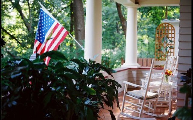 The Brown Street Inn