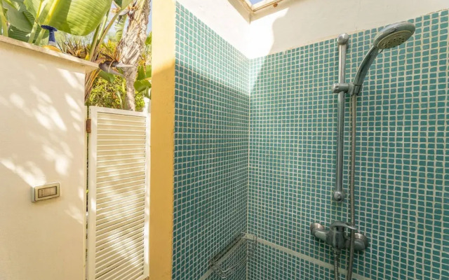 Belvedere - Seafront Apartment - 3 Places