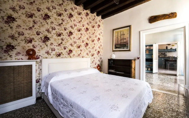 Venice Giardini Biennale Apartment