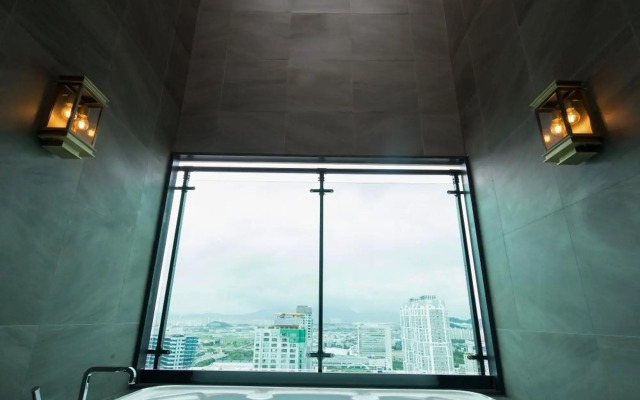 UTOP Boutique Hotel & Residence