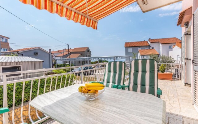 Nice Apartment in Omisalj With Wifi and 1 Bedrooms