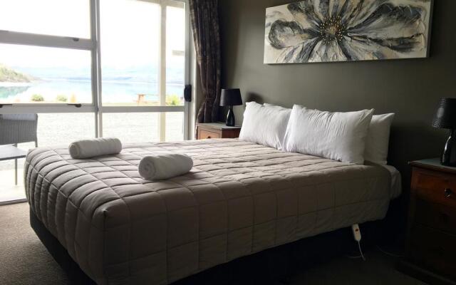 Lakes Edge Holiday Park