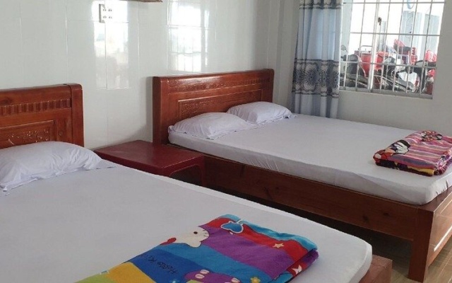 Chinh Hoa Homestay – Guest Rooms – Kien Hai
