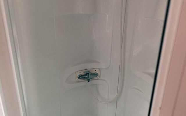 Beautiful 2-bed House in Lagoa Torrinha, Algarve