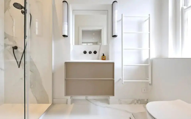 Serene 2 Bed Flat Chiswick Min Monthly Stay