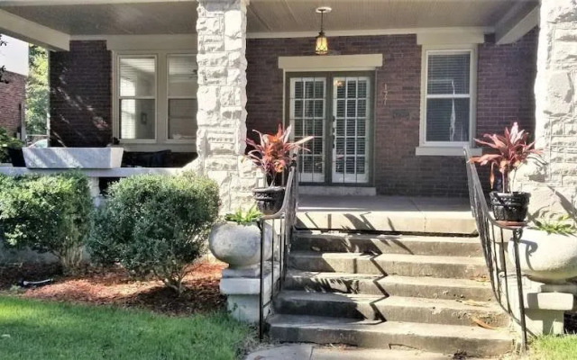 Belvedere Manor