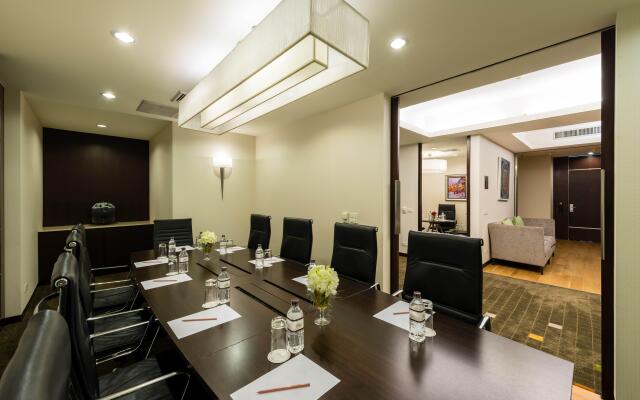 Emporium Suites by Chatrium