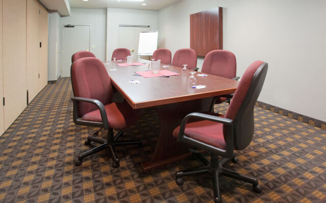 Holiday Inn Express & Suites Ogden by IHG