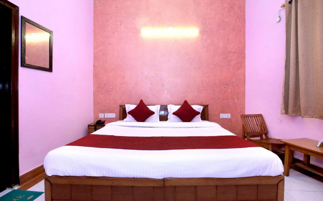 OYO 9229 GMG Hotel