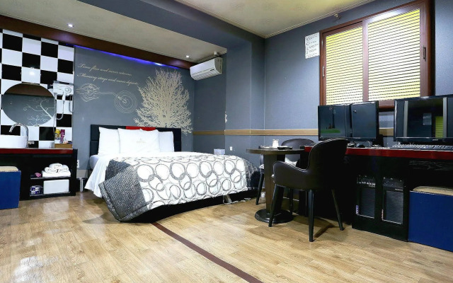 Shim Hotel
