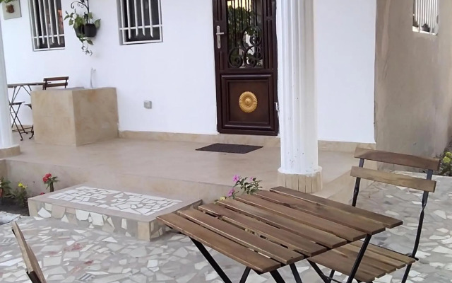 Real Owl Guest House