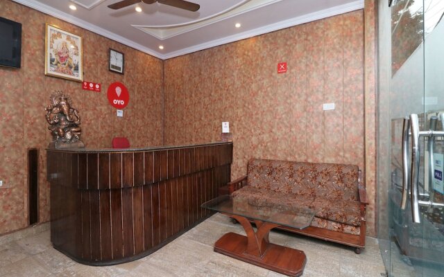 OYO 12068 Sunder Residency