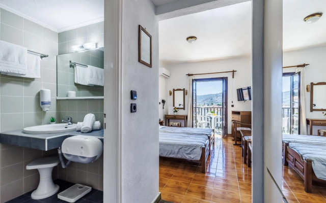 Hotel Dionyssos