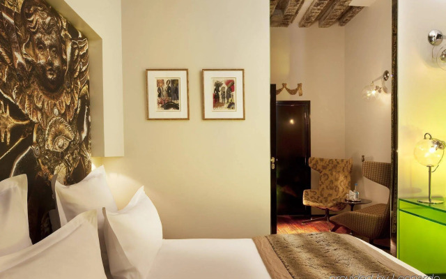 Hôtel du Petit Moulin, Haute Couture hotel by Lacroix