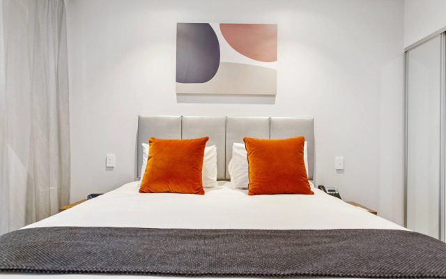 Wyndham Xinyang Downtown