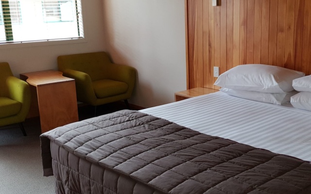 Waitomo Lodge Motel – Guest Rooms – Te Kuiti