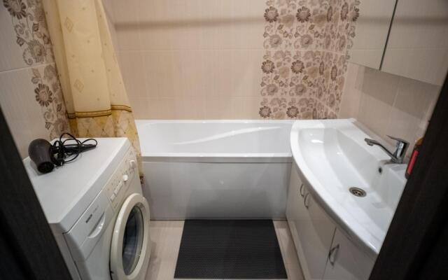 Apartments on Puzakova street 25