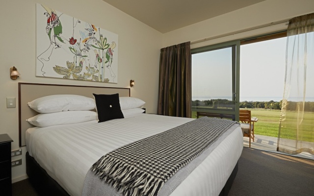 Koura Bay Resort – Guest Rooms – Kaikoura