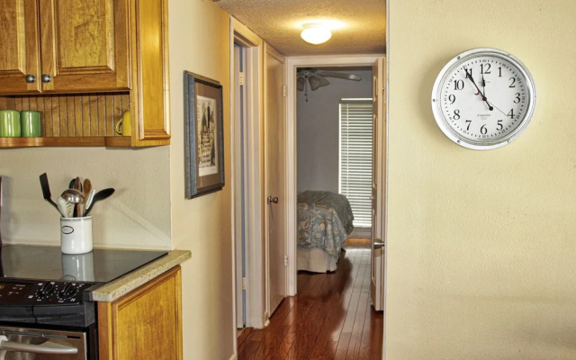 Premier Pass-a-grille Beachside Condo (108-14)