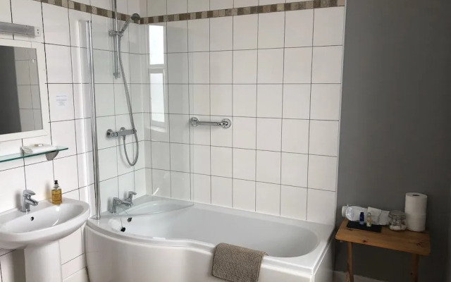 The Bowmore House Bed & Breakfast
