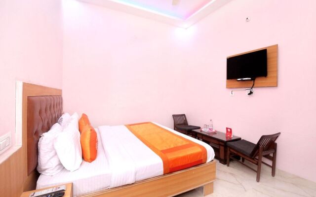 OYO 11497 Hotel Sharnam