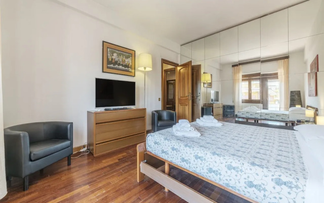 Portaportese Wooden Flat