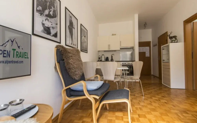 Cozy Apartment Near ski Slopes