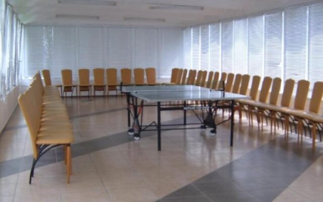 ADIS Holiday Inn Hotel