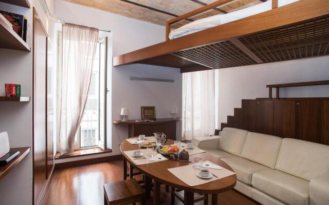 Trevi Fountain - Lovely Loft Apartment