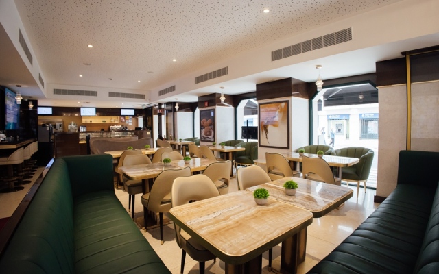 MeraPrime Gold Design Hotel