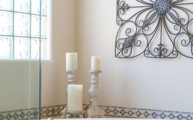 Minnezona Elegant Home w Poolside Retreat